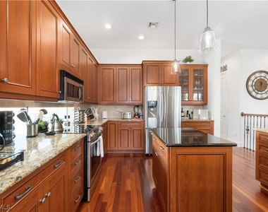 27140 Brendan Way - Photo Thumbnail 16
