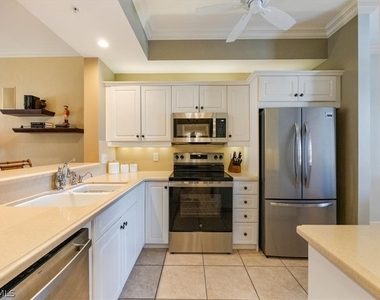 410 Bayfront Place - Photo Thumbnail 6