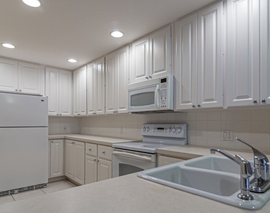 28576 Alessandria Circle - Photo Thumbnail 2