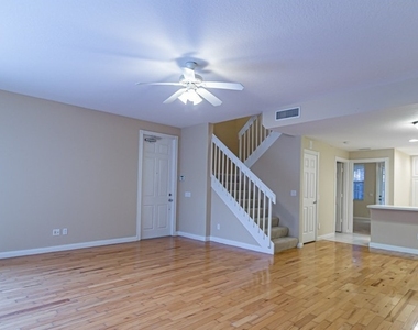 28576 Alessandria Circle - Photo Thumbnail 13