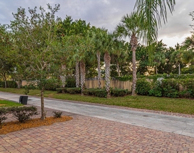 28576 Alessandria Circle - Photo Thumbnail 31