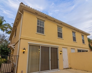 28576 Alessandria Circle - Photo Thumbnail 37