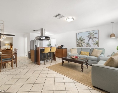 742 111th Avenue N - Photo Thumbnail 6