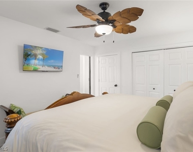 742 111th Avenue N - Photo Thumbnail 18