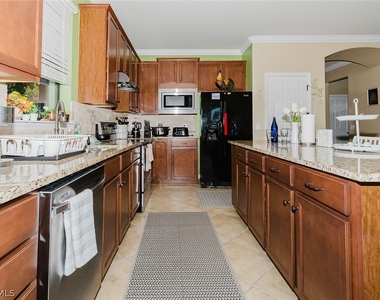 6441 Liberty Street - Photo Thumbnail 17