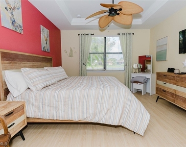 6441 Liberty Street - Photo Thumbnail 24