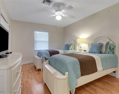 562 Goldcoast Court - Photo Thumbnail 12