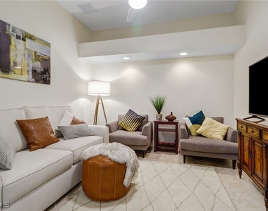 10270 Heritage Bay Boulevard - Photo Thumbnail 18
