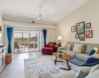 10270 Heritage Bay Boulevard - Photo Thumbnail 12