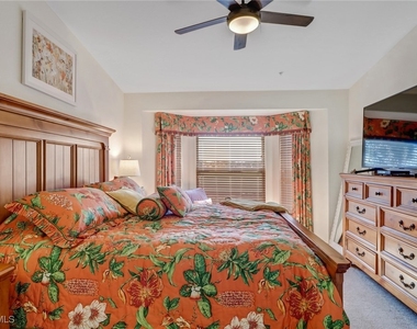 10270 Heritage Bay Boulevard - Photo Thumbnail 16