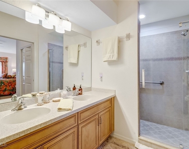 10270 Heritage Bay Boulevard - Photo Thumbnail 17