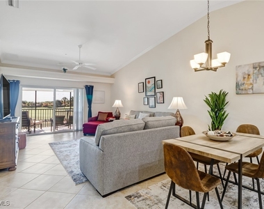 10270 Heritage Bay Boulevard - Photo Thumbnail 11