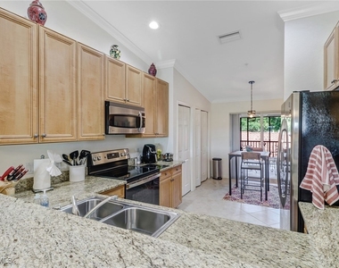 10270 Heritage Bay Boulevard - Photo Thumbnail 6