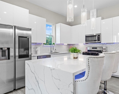 851 Prosper Street - Photo Thumbnail 12