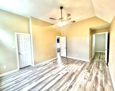 1622 Cohn Street - Photo Thumbnail 3