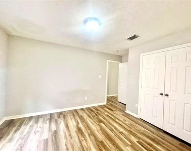 1622 Cohn Street - Photo Thumbnail 5