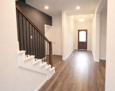 10831 Sugar Pine Lane - Photo Thumbnail 9