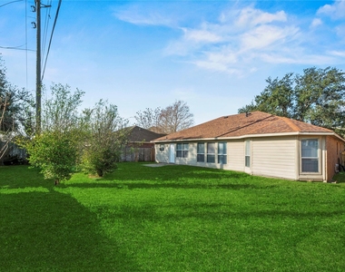 7134 Prairie Village Drive - Photo Thumbnail 14