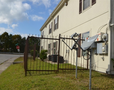 304 Dell Court - Photo Thumbnail 48