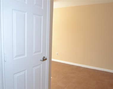 304 Dell Court - Photo Thumbnail 26