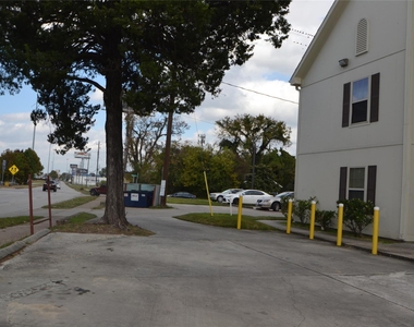304 Dell Court - Photo Thumbnail 39