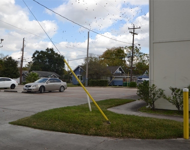 304 Dell Court - Photo Thumbnail 33