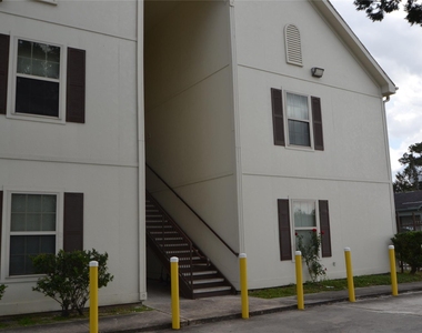 304 Dell Court - Photo Thumbnail 31