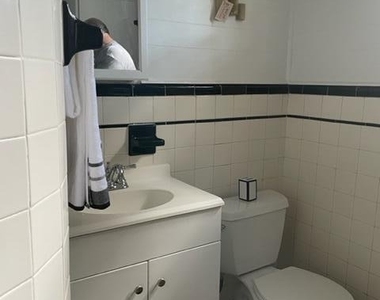 2206 Irwin Street - Photo Thumbnail 4