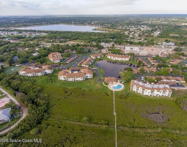 6240 E Mirror Lake Drive - Photo Thumbnail 14
