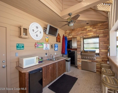 6240 E Mirror Lake Drive - Photo Thumbnail 13