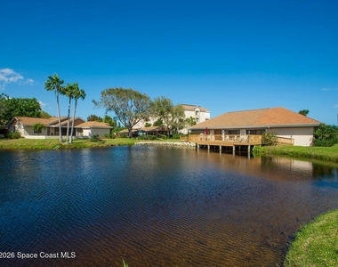 6240 E Mirror Lake Drive - Photo Thumbnail 10