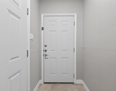 12707 Boheme Drive - Photo Thumbnail 5