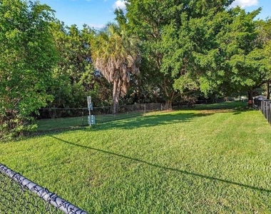 10263 Gandy Boulevard N - Photo Thumbnail 61