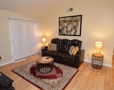 10263 Gandy Boulevard N - Photo Thumbnail 18