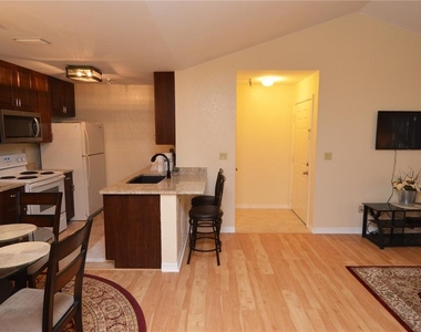 10263 Gandy Boulevard N - Photo Thumbnail 14