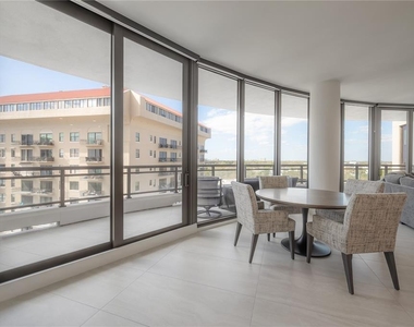 2103 Bayshore Boulevard - Photo Thumbnail 7