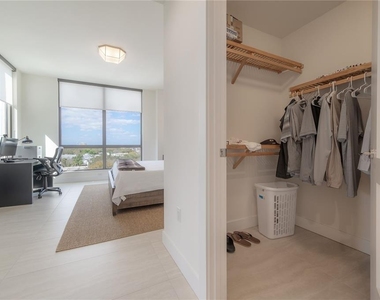 2103 Bayshore Boulevard - Photo Thumbnail 20