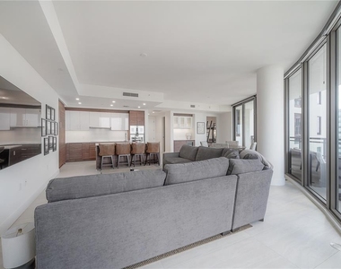 2103 Bayshore Boulevard - Photo Thumbnail 14