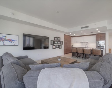 2103 Bayshore Boulevard - Photo Thumbnail 13