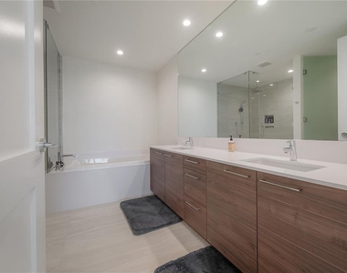 2103 Bayshore Boulevard - Photo Thumbnail 19