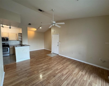 5817 Legacy Crescent Place - Photo Thumbnail 3