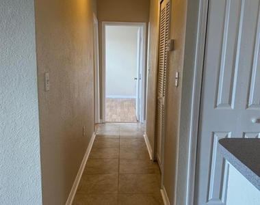 5817 Legacy Crescent Place - Photo Thumbnail 8