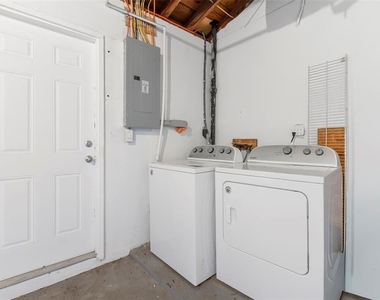 5590 Highland Street S - Photo Thumbnail 26