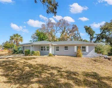5590 Highland Street S - Photo Thumbnail 2