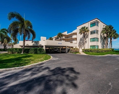 5505 Puerta Del Sol Boulevard S - Photo Thumbnail 2