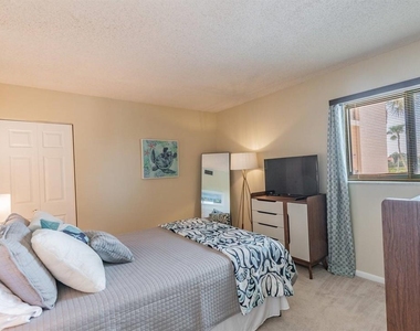 5541 Puerta Del Sol Boulevard S - Photo Thumbnail 6