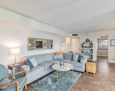 5541 Puerta Del Sol Boulevard S - Photo Thumbnail 12