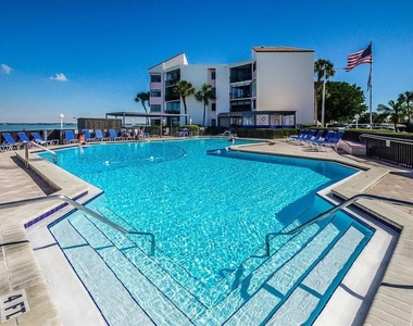 5724 Puerta Del Sol Boulevard S - Photo Thumbnail 17