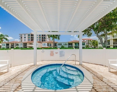 6265 Sun Boulevard - Photo Thumbnail 16