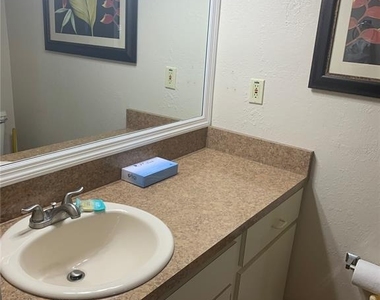 2777 N Poinciana Boulevard - Photo Thumbnail 8